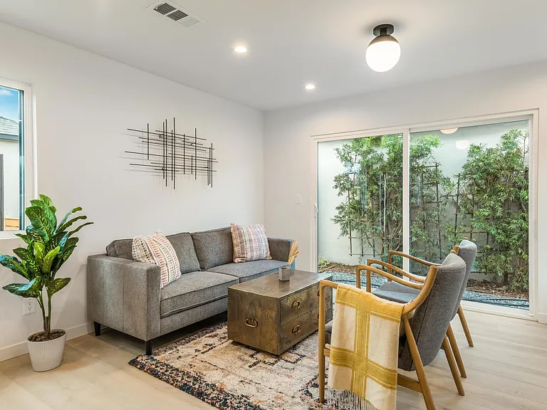 3842 Somerset Dr — Photo 4