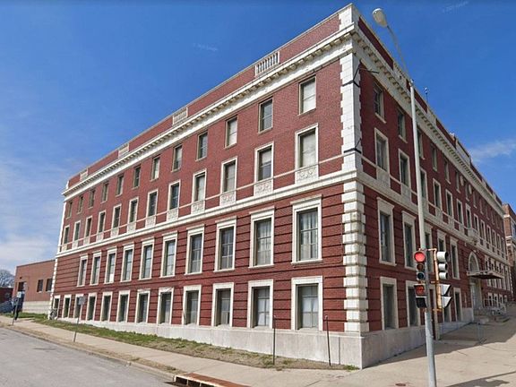 3rd image of 900 N 8th St #3