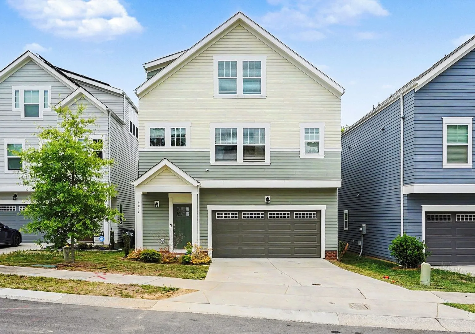Spacious 3BR House in Charlotte — Photo 2