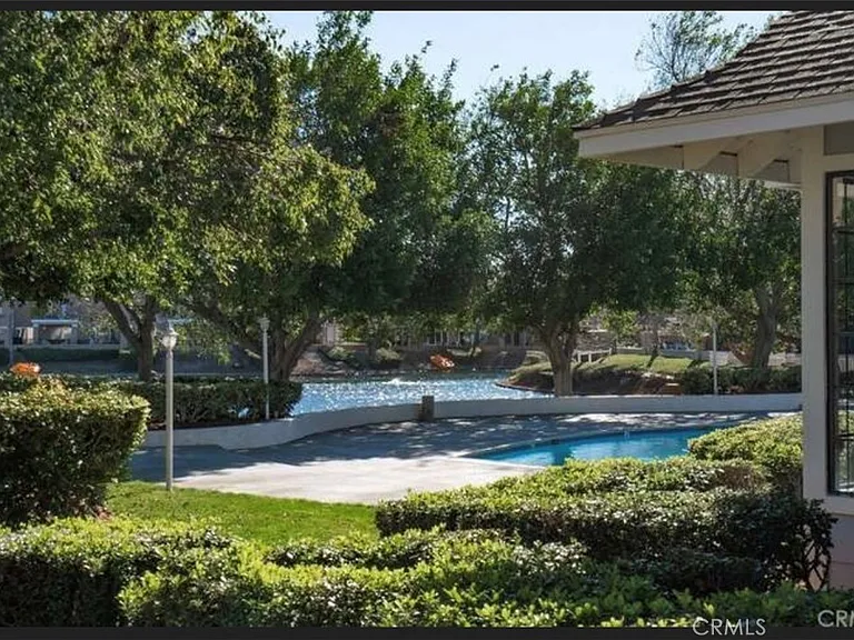 2708 Blue Fox Dr — Photo 29