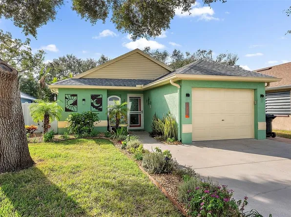 3460 Reserve Cir N, Saint Petersburg, FL 33713