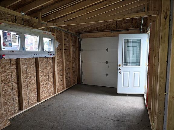 4th image of 903 Cashin Crescent