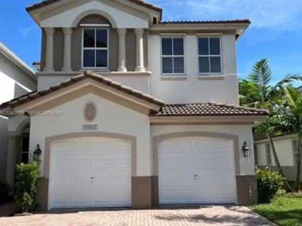 10861 NW 85th Ter, Doral, FL 33178