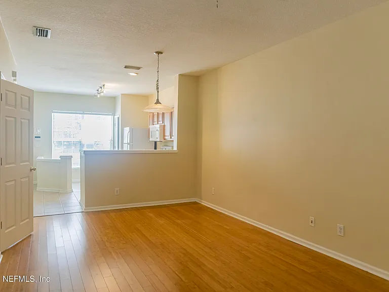 3514 Twisted Tree Ln — Photo 3