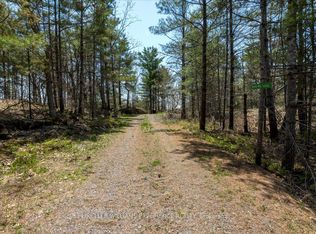 1075 Heintzman Gate, Gravenhurst, ON P0E1G0