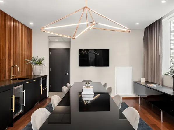 1065 Second Avenue image 5 of 27