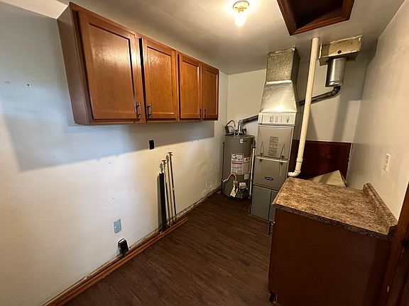 5th image of 840 E Roosevelt St
