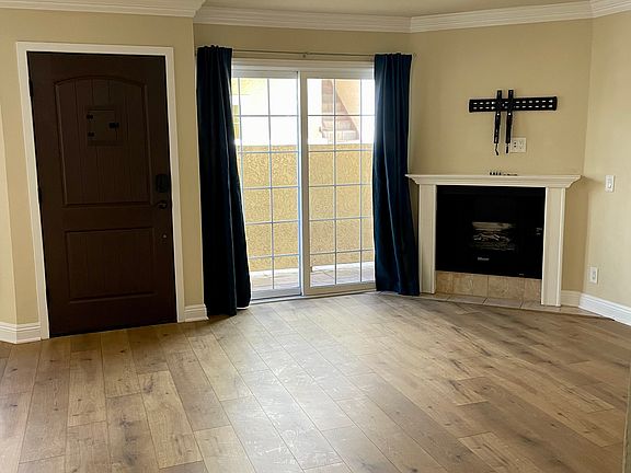 3rd image of 5102 Tujunga Ave APT 6