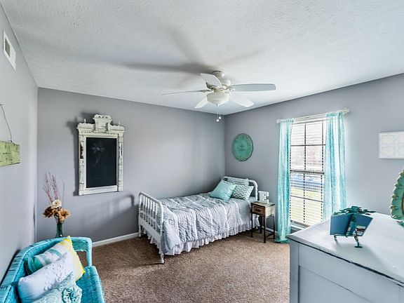 6005 Hurstview Rd Lville-3