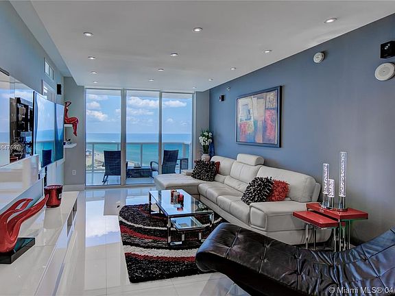 5th image of 18201 Collins Ave APT 1502