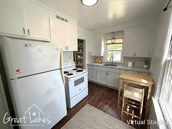 3rd image of 24600 Wilmot Ave