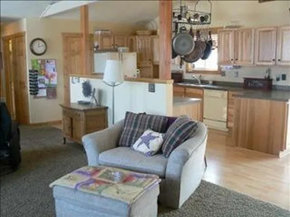 1504 Rainbow Rd, Bozeman, MT 59715