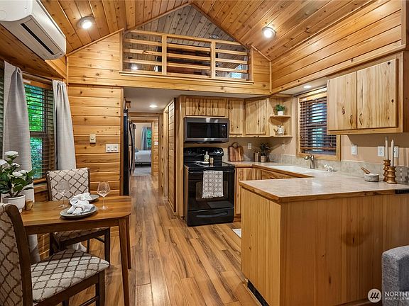 5th image of 1546 Reservation Rd SE #149