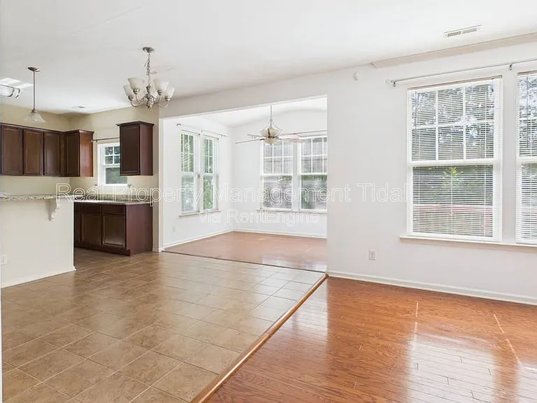 205 Cheeseman Rd — Photo 9