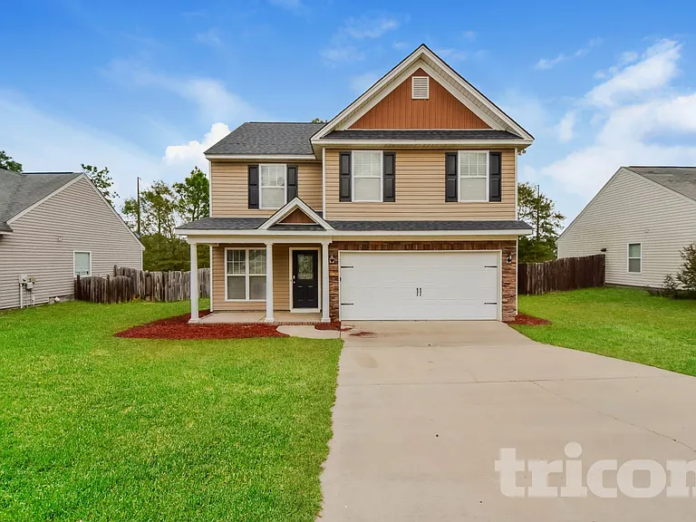 233 Windy Hollow Dr — Photo 1