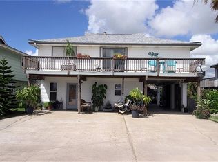 1263 Blue Heron St, Bayou Vista, TX 77563