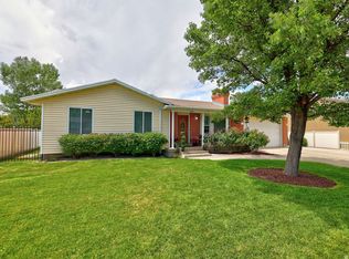 10318 S Silver Willow Dr, Sandy, UT 84070