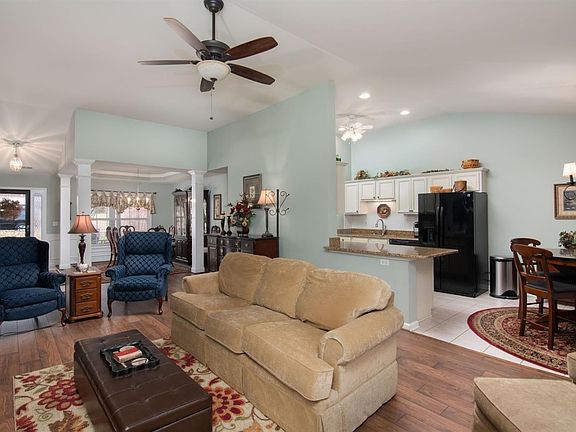 3rd image of 2333 Dogwood Trace Blvd
