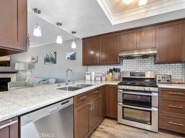 290 Victoria St APT D7, Costa Mesa, CA 92627