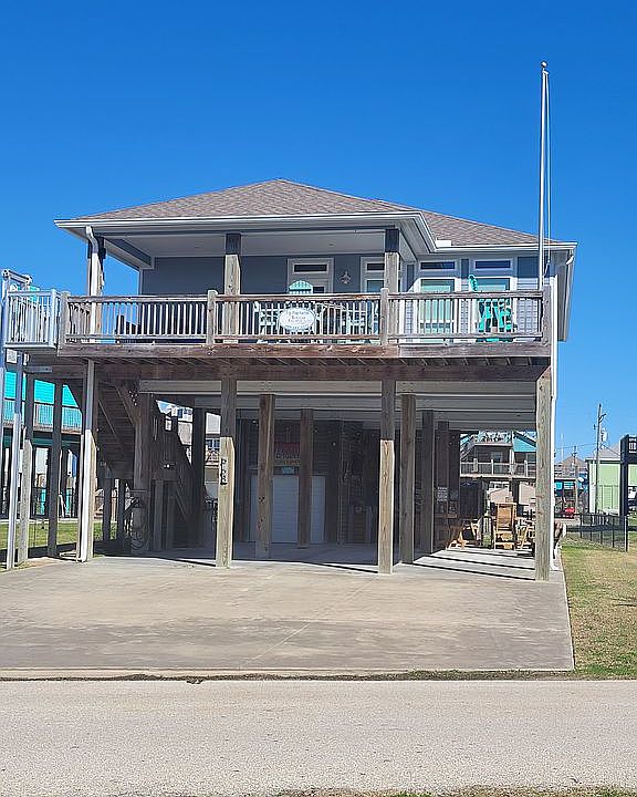 1st image of 968 Driftwood Dr