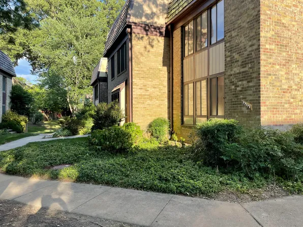 10317 Cherry View Ct, Oakton, VA 22124