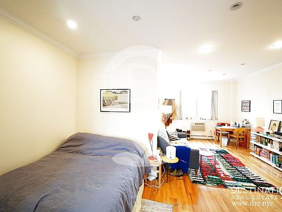 4th image of 718 6th Ave #3A