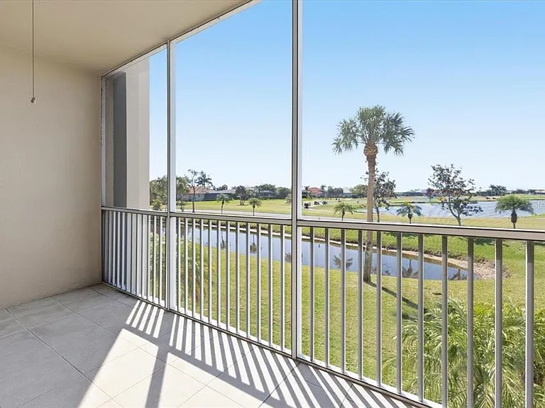 10045 Links Ln #203 — Photo 31