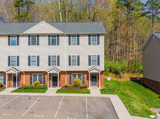 2009 Lakeside Dr Unit 216, Lynchburg, VA