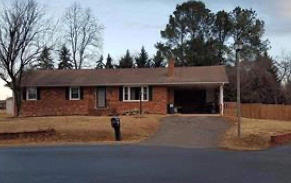 1st image of 5903 Sheraton Cir