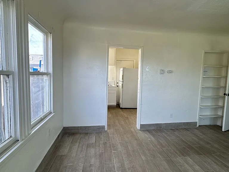 240 E Hanford Armona Rd #A-E — Photo 12