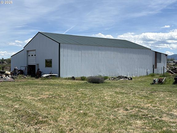 3rd image of 84166 Alpine Ln