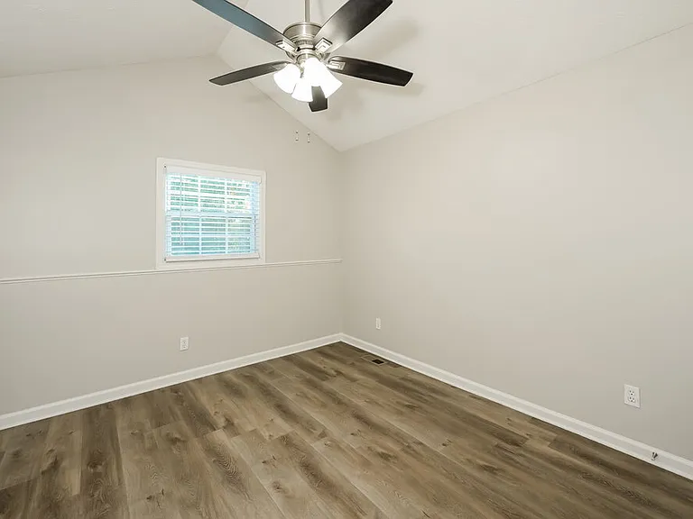2104 Watercrest Cir — Photo 13