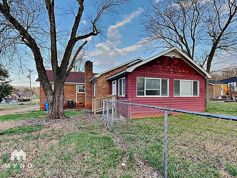 10724 Arlington Church Rd — Photo 17
