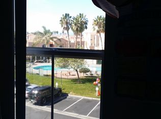 18010 Annes Cir UNIT 203, Canyon Country, CA 91387