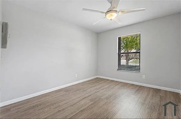 1367 Riverside Cir #1 — Photo 17