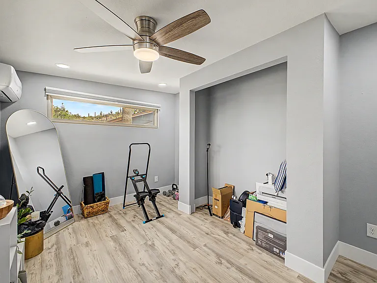 13832 N 17th Ave — Photo 23