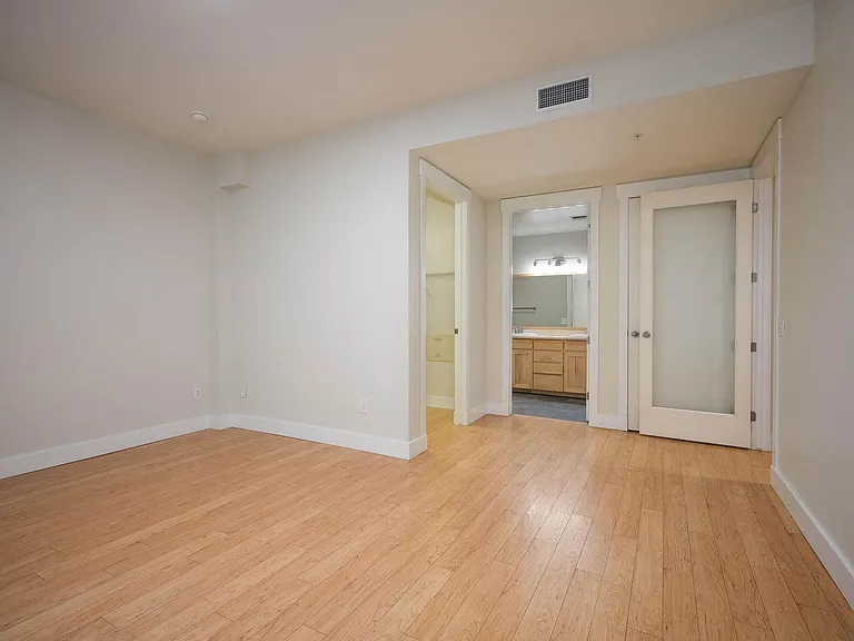 1738 N Franklin St #1-B — Photo 14