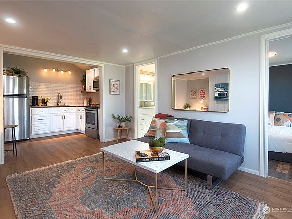 2nd image of 11822 25th Avenue S