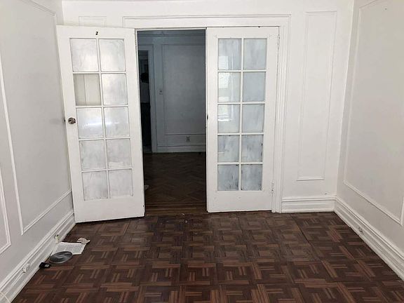 5th image of 3261 33rd St APT 2R