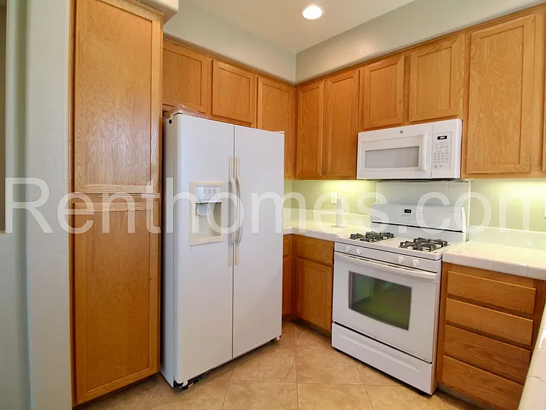 314 Borden Rd — Photo 6