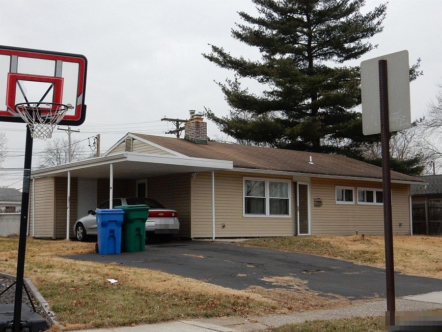 2nd image of 23 Orchid Ln
