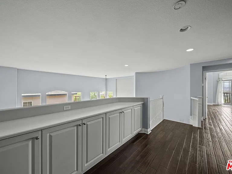 28760 Bridger Ct — Photo 17