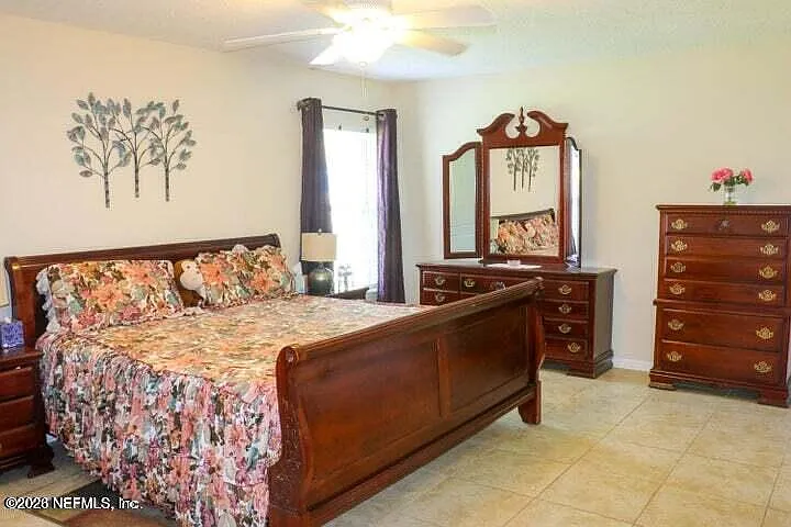2114 Forest Gate Dr E — Photo 4