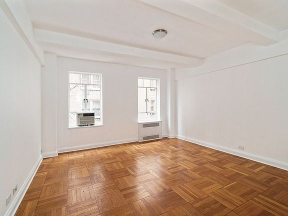 5th image of 25 W 54th St #3B