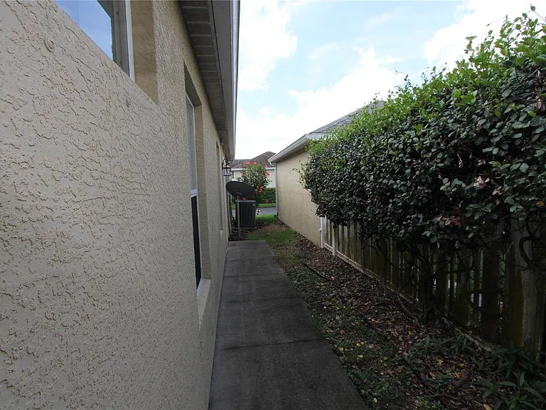 11717 Crawford Parrish Ln — Photo 19