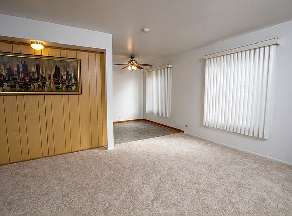 2nd image of 1327 Cove Dr #204-C