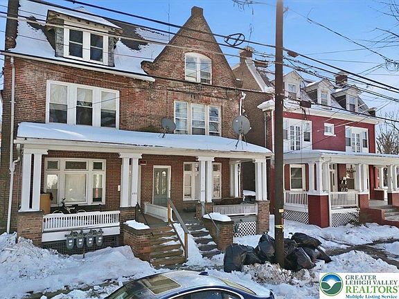 5th image of 492 S Franklin St