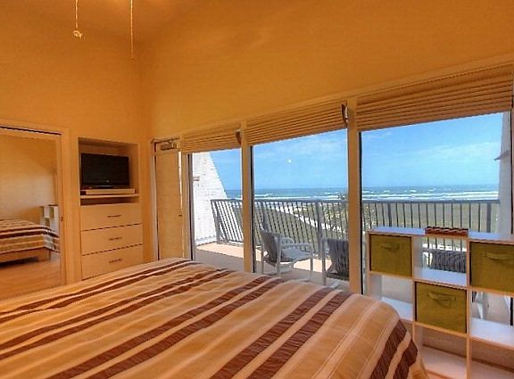 5th image of 1400 Gulf Blvd Unit 205
