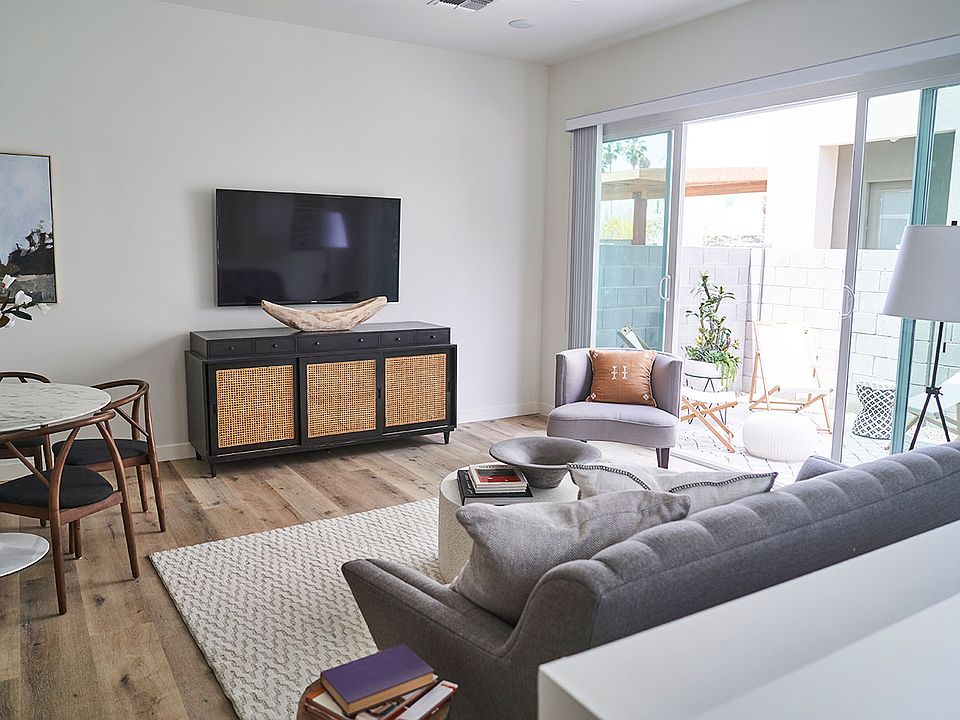 1st image of 5455 N 18th St #10