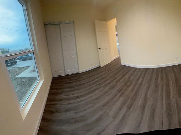 5th image of 15629 Alwood St #1